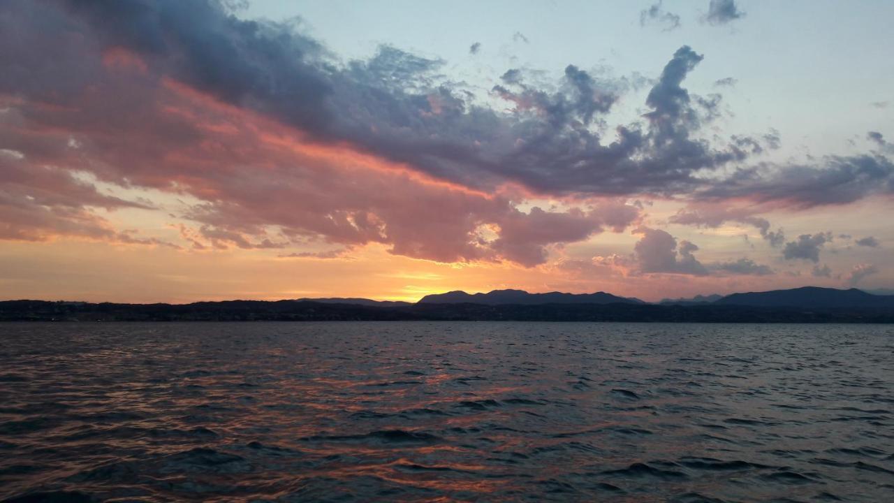 Eve House Gardalake Lonato Buitenkant foto